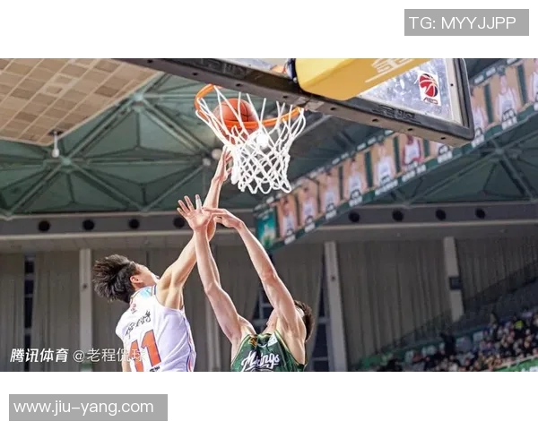 CBA季后赛精彩对决辽宁队迎战广厦队争夺晋级名额