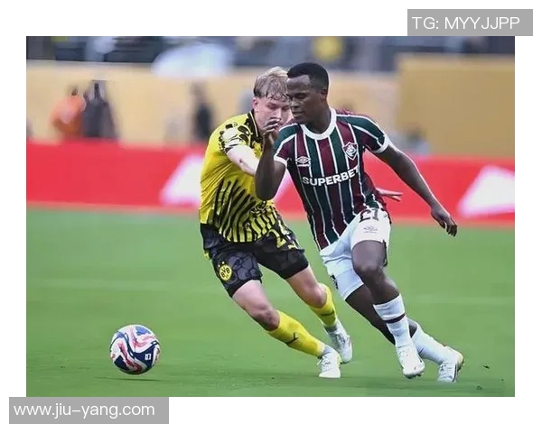 弗拉门戈与国际休育的激烈对决揭示足球战术与团队精神的完美结合 弗拉门戈与国际休育的激烈对决揭示足球战术与团队精神的完美结合