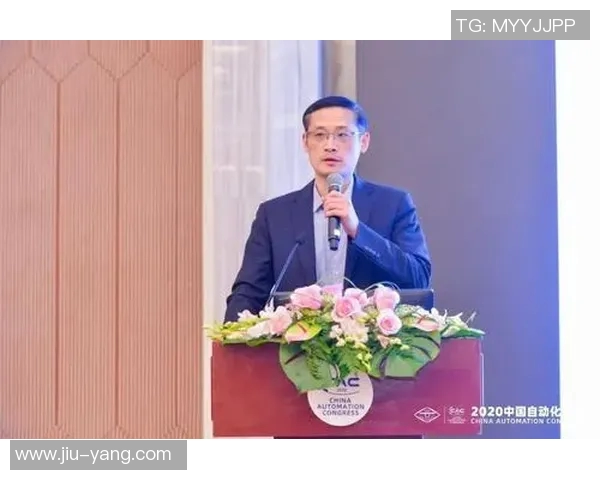 徐昕:探索科技与人文交汇的未来之路与创新思维的启发 徐昕:探索科技与人文交汇的未来之路与创新思维的启发