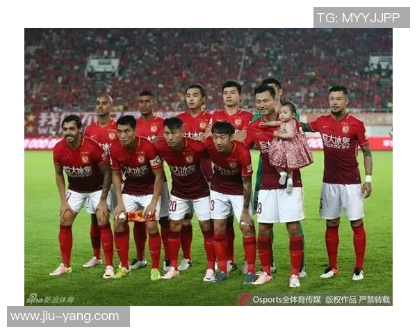 2015年中超巅峰对决上港与恒大激情碰撞引发的足球盛宴