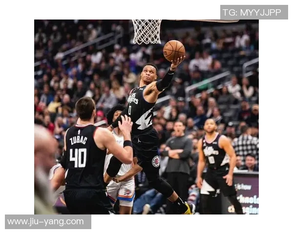 CCTV5直播火箭对决鹈鹕精彩赛事回顾与分析