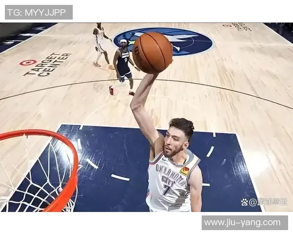 霍姆格伦复出首战展现统治力雷霆重建成功迎来新篇章 霍姆格伦复出首战展现统治力雷霆重建成功迎来新篇章