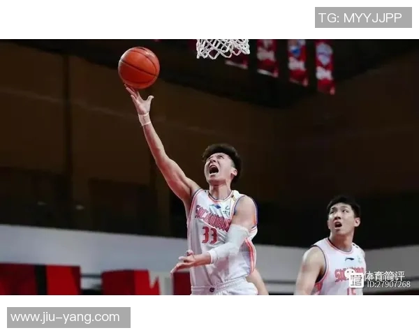 韩硕:从篮球场上的新星到商业领域的多面手,如何实现人生的华丽转身 韩硕:从篮球场上的新星到商业领域的多面手,如何实现人生的华丽转身