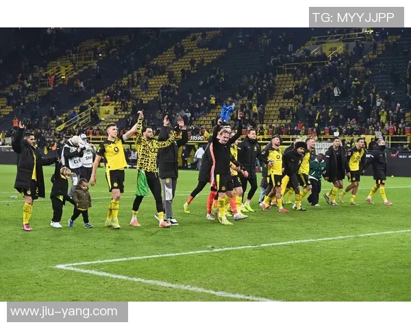 奥格斯堡主场迎战多特蒙德争夺德甲积分榜关键战役