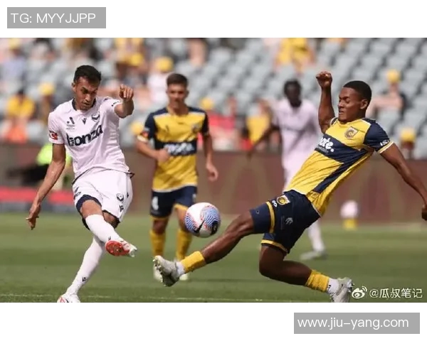 悉尼与阿德莱的精彩对决揭示澳超联赛的激烈竞争与未来发展潜力 悉尼与阿德莱的精彩对决揭示澳超联赛的激烈竞争与未来发展潜力