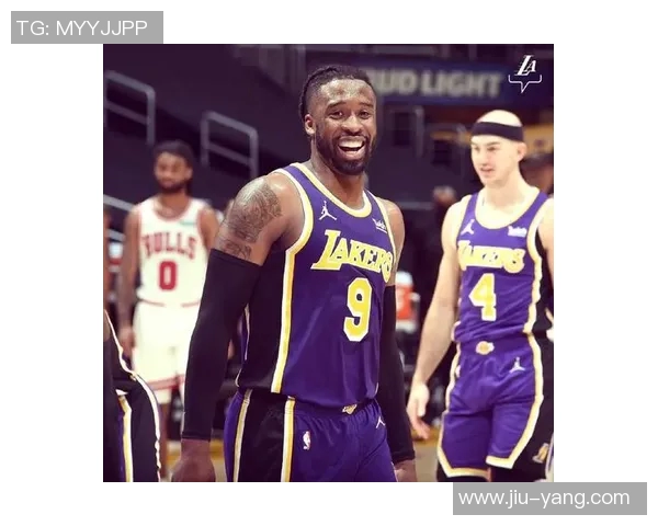 湖人对阵火箭与骑士精彩比赛录像回顾及精彩瞬间分析